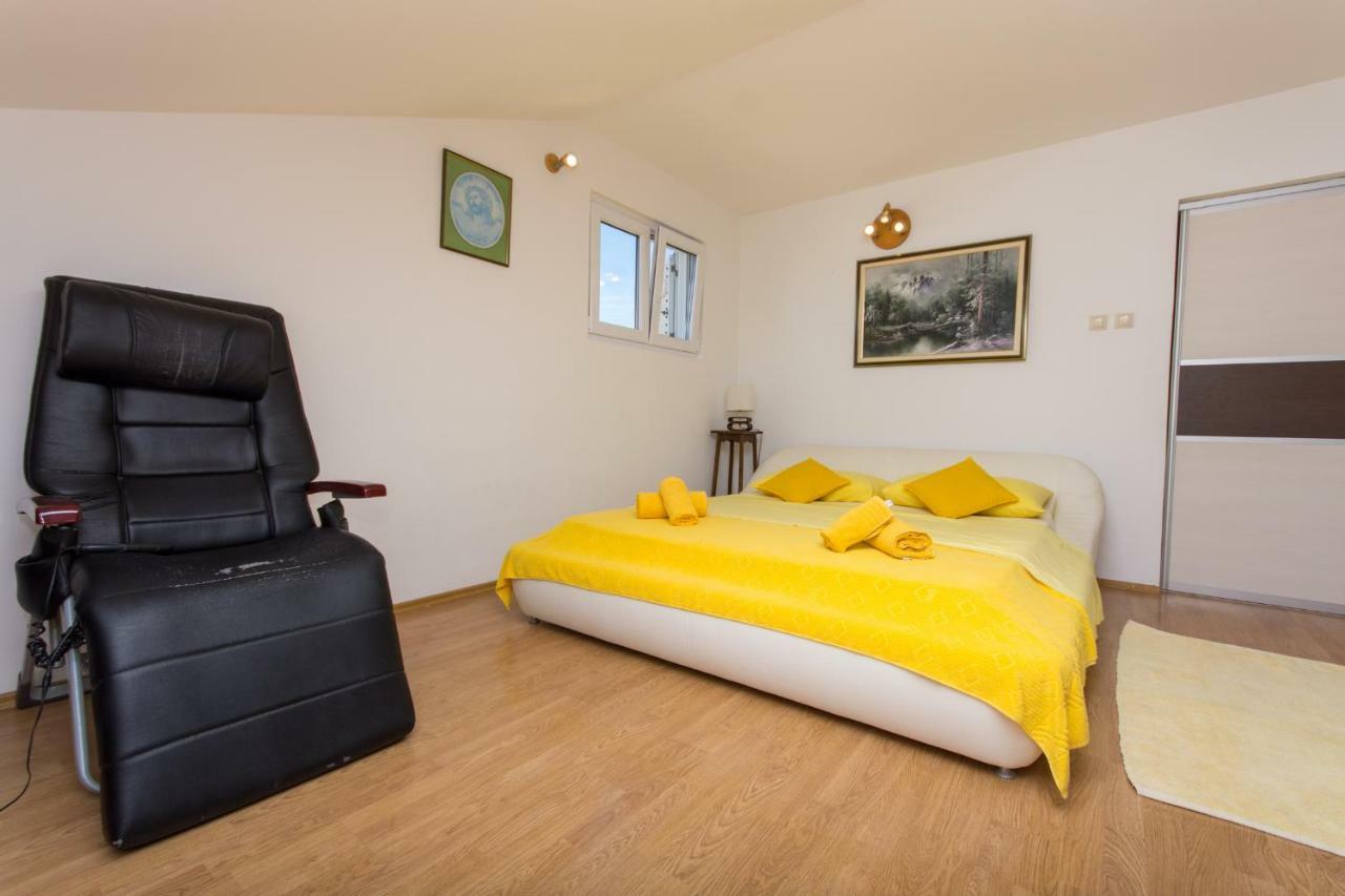 Apartmani Zana Okrug Gornji Exterior photo