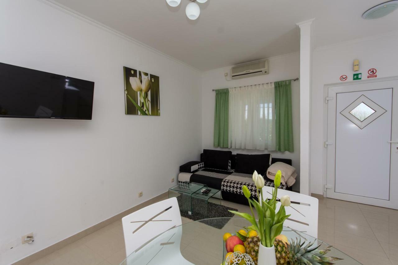Apartmani Zana Okrug Gornji Exterior photo